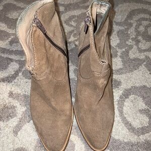Pure Navy made in Spain size 7.5 boots high quality
